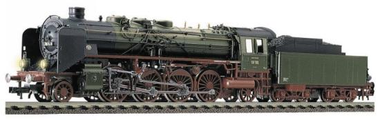 Steam locomotive BR 39.0-2 with tender 22T315 in green livery<br /><a href='images/pictures/Fleischmann/413801.jpg' target='_blank'>Full size image</a>